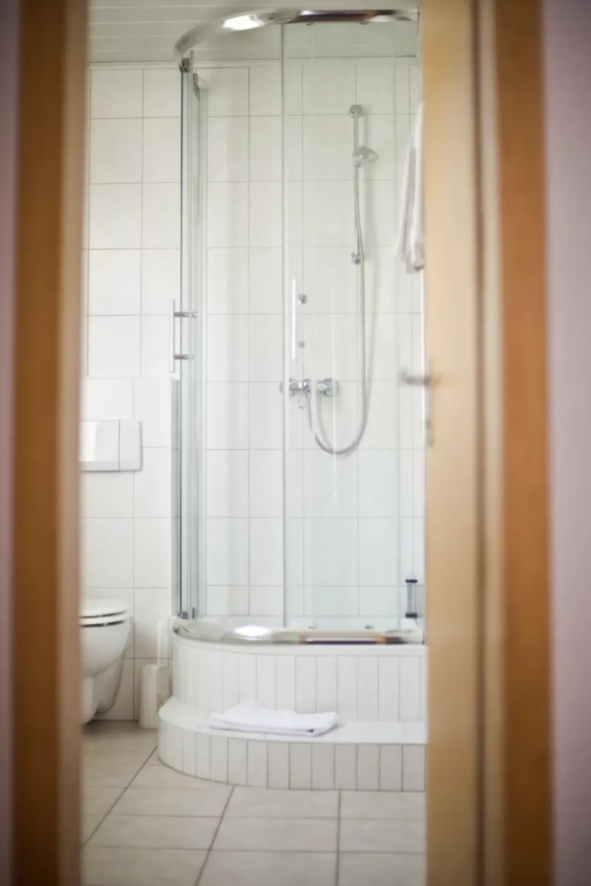 Bad mit großer Dusche