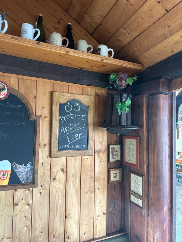 Uriges Kaminzimmer im Gasthaus zum Adler